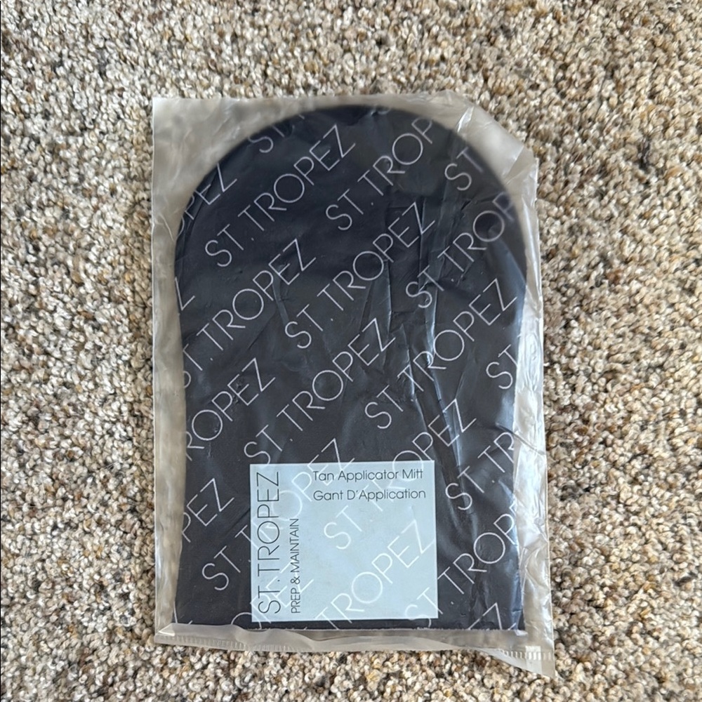St. Tropez Tan Applicator Mitt